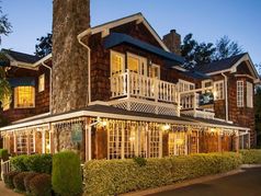 Celebrate The Victoria Inn’s 25th Anniversary in Murphys, CA